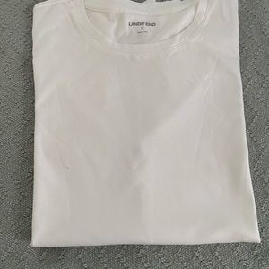 White tee shirts